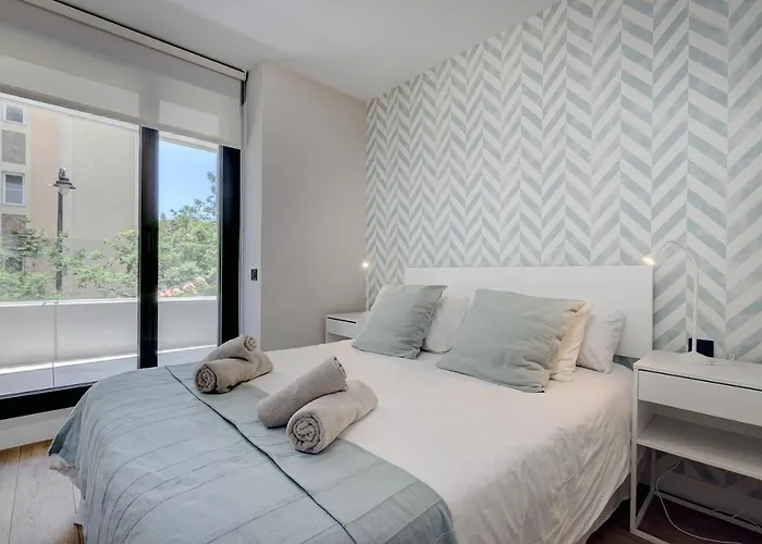 Stylish 2 Bedroom Apartment In Estepona Old Town
